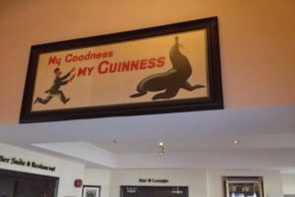 Yeats County Inn (Curry, Sligo)